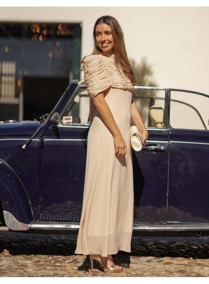 Robe midi dos nu avec capelette en mousseline...