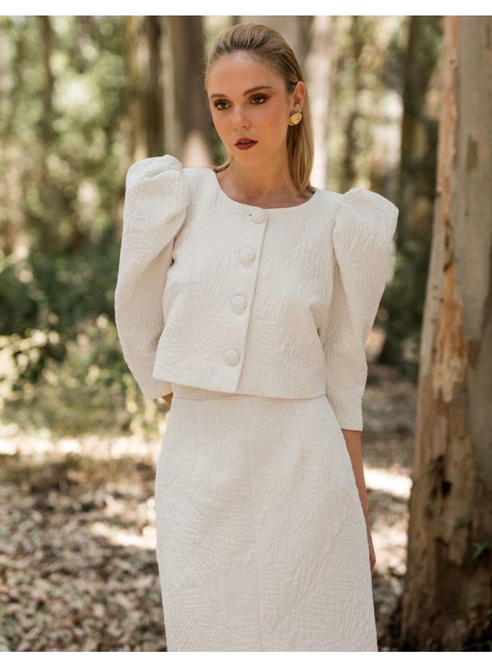 Two-piece set of skirt and jacket in ecru tweed...