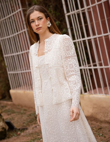 Veste en dentelle d'inspiration orientale en blanc