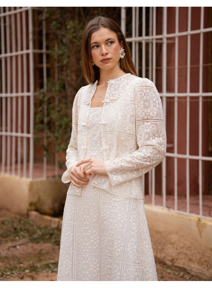 Veste en dentelle d'inspiration orientale en blanc
