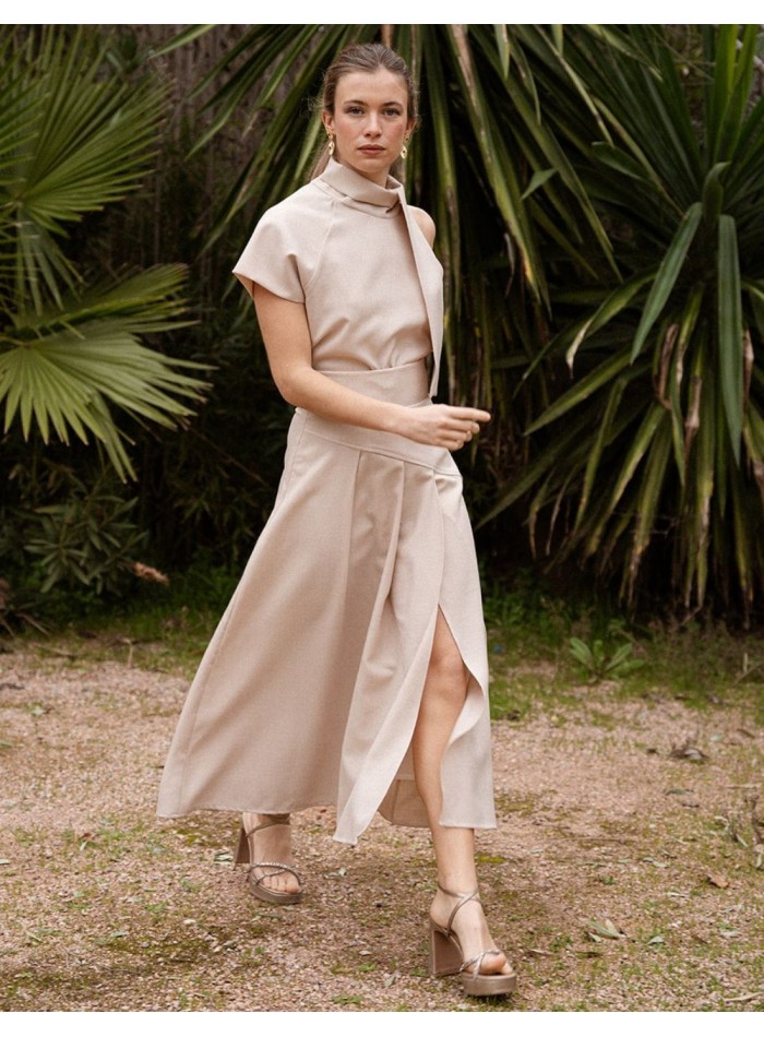 Jupe midi beige avec des planches beiges pour...