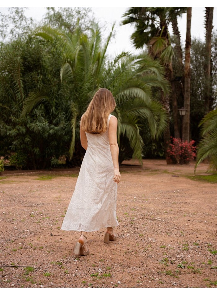 Vestido midi de tirantes con encaje beige