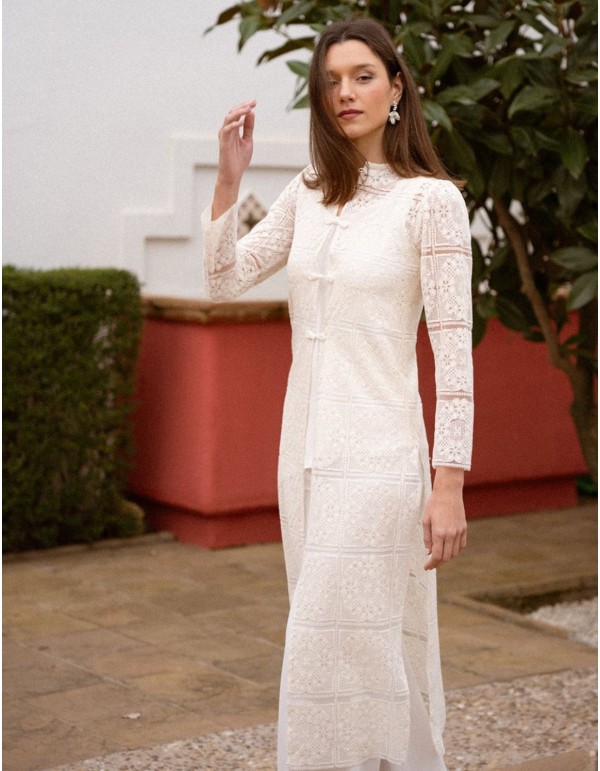 Kimono en dentelle écru d'inspiration orientale 2