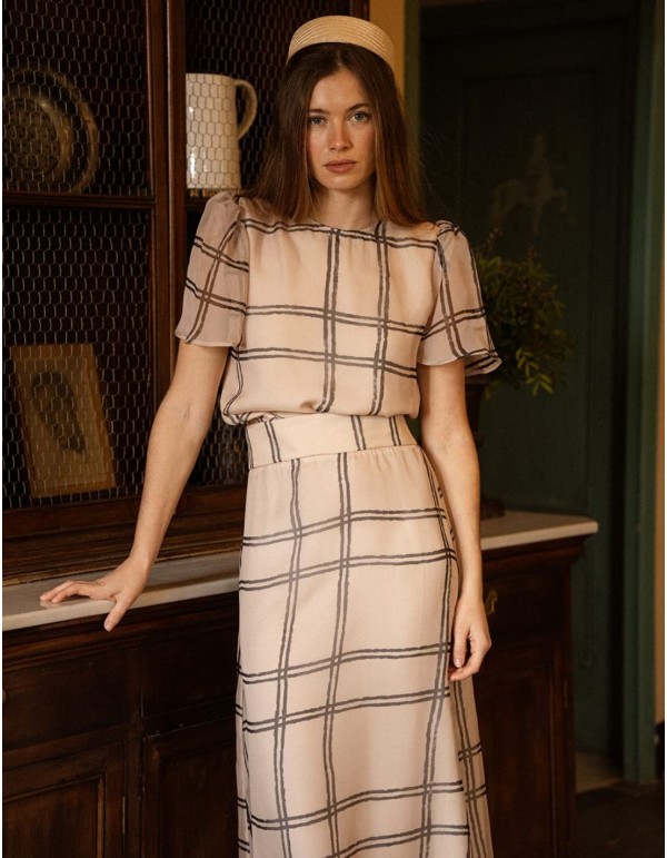 Short sleeve plaid print chiffon top for guests 2