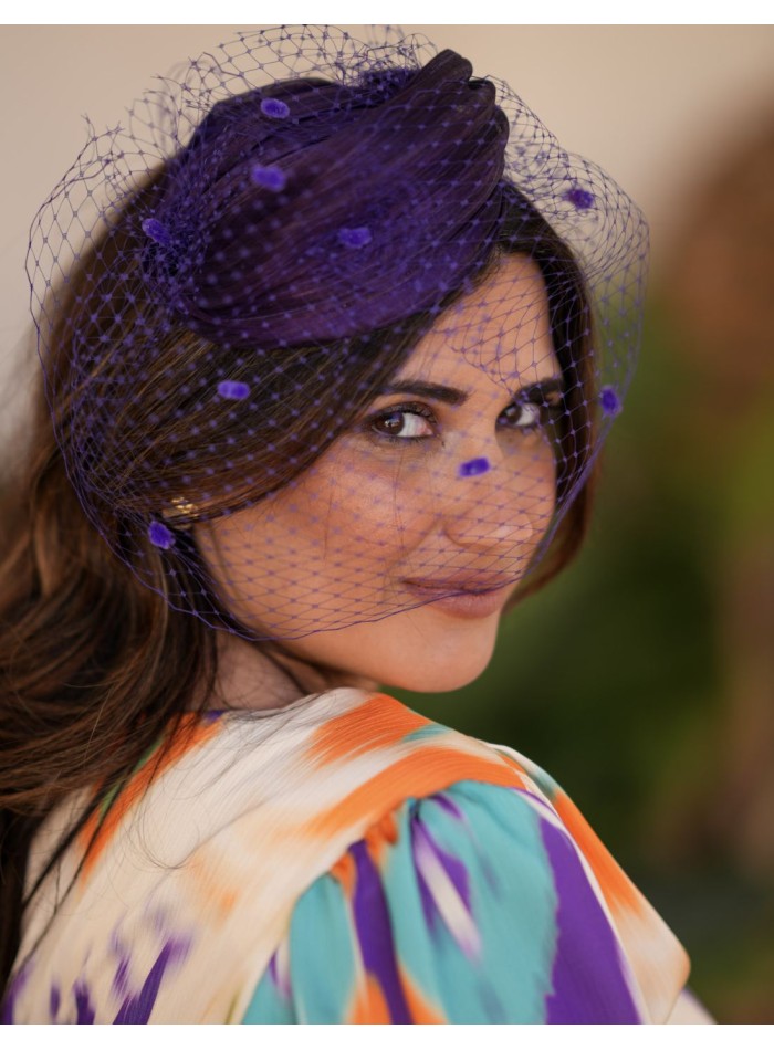 Vestido midi de invitada con tejido fluido estampado para boda