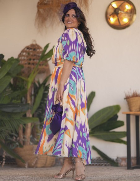 Robe midi en tissu imprimé fluide pour une robe d'invité