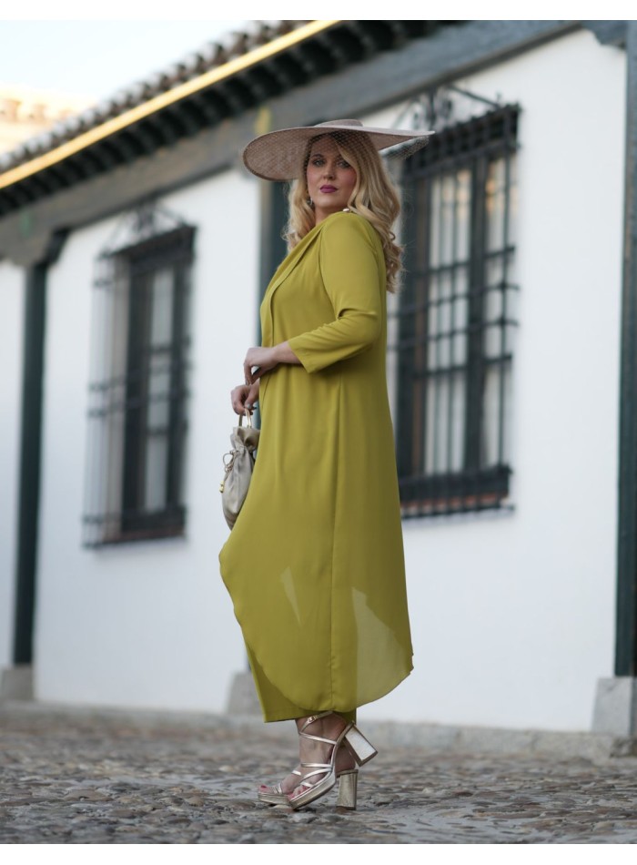 Ensemble robe et pantalon droit de l'invité