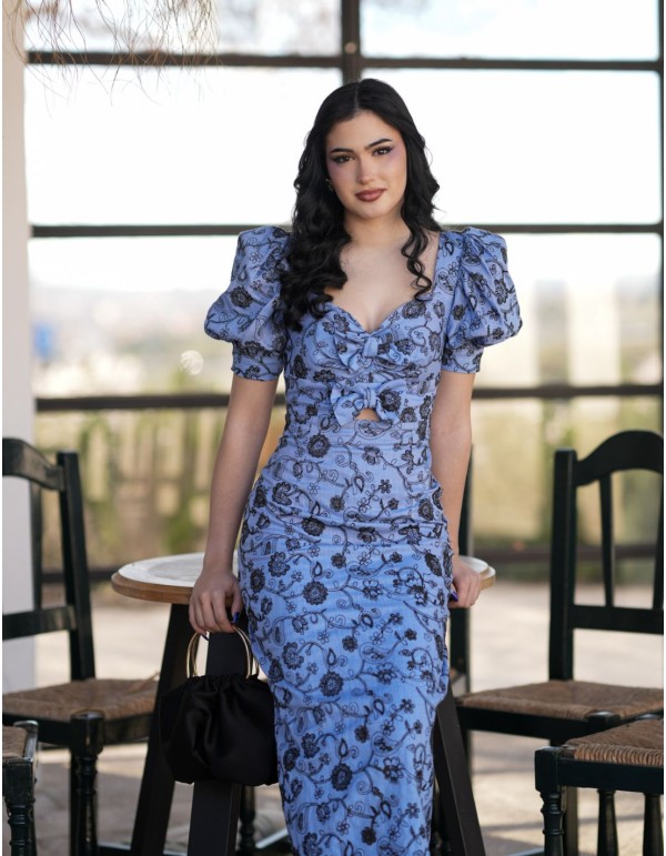 Vestido midi con manga abullonada y escote corazón 2