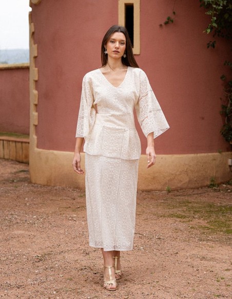 Top de encaje en color blanco para mamá de comunión