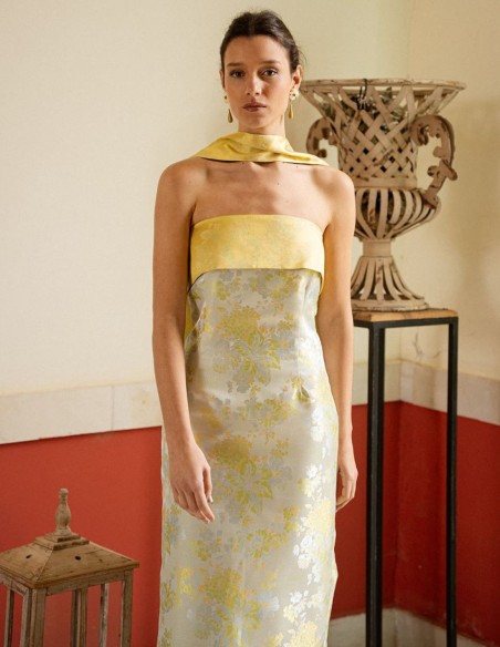 Vestido midi con estampado oriental y palabra de honor