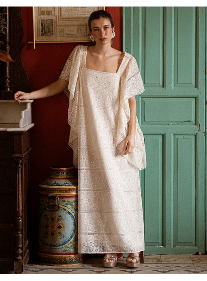 Robe midi en dentelle écrue avec manches maxi à...