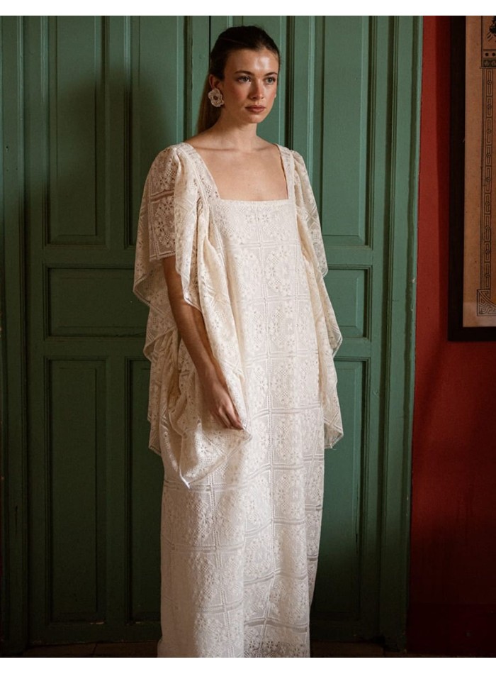 Robe midi en dentelle écrue avec manches maxi à...