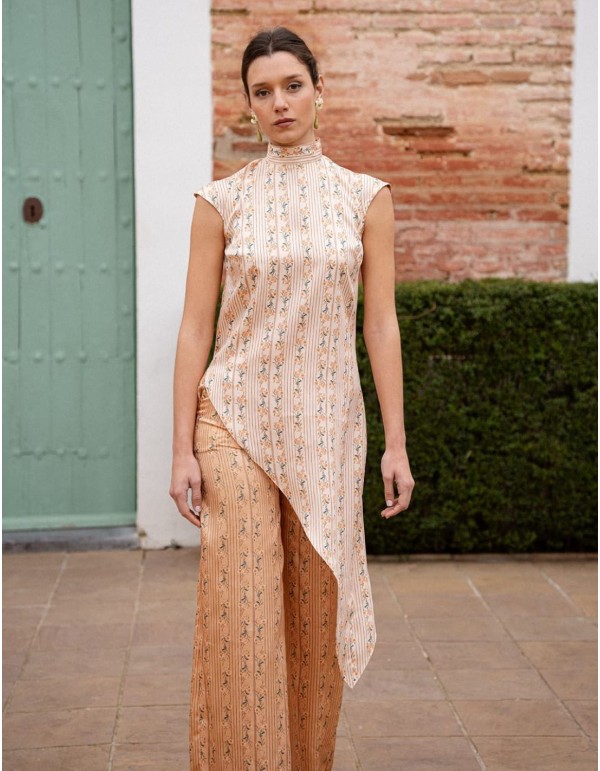 Top asimétrico con estampado floral y rayas 2