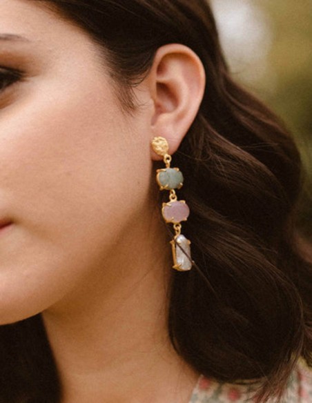 Earrings with multicolored stones and cascading pearl