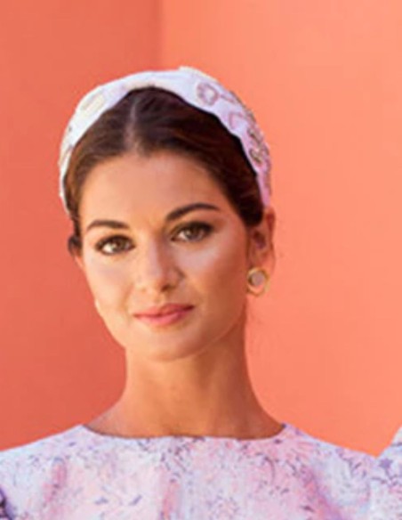 Pendientes de circunferencias con piedra interior en color blanco