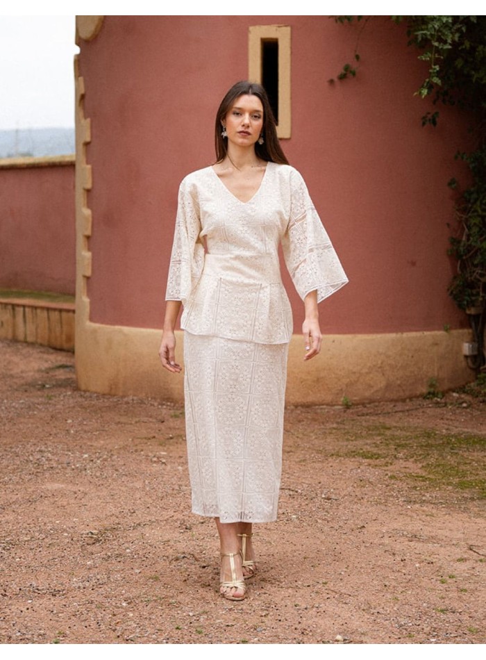 Straight cut lace midi skirt