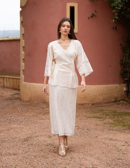 Straight cut lace midi skirt