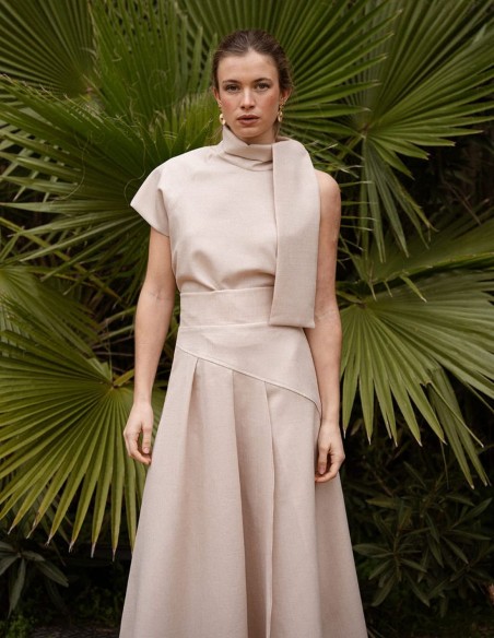 Top asymétrique à manches courtes avec laçage