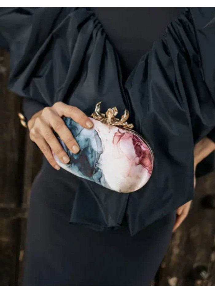 Guest handbag with print and gold clasp detail