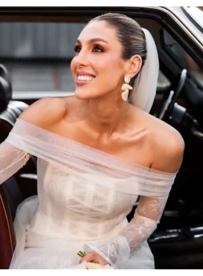 Irregular pearl earrings with gold plated...