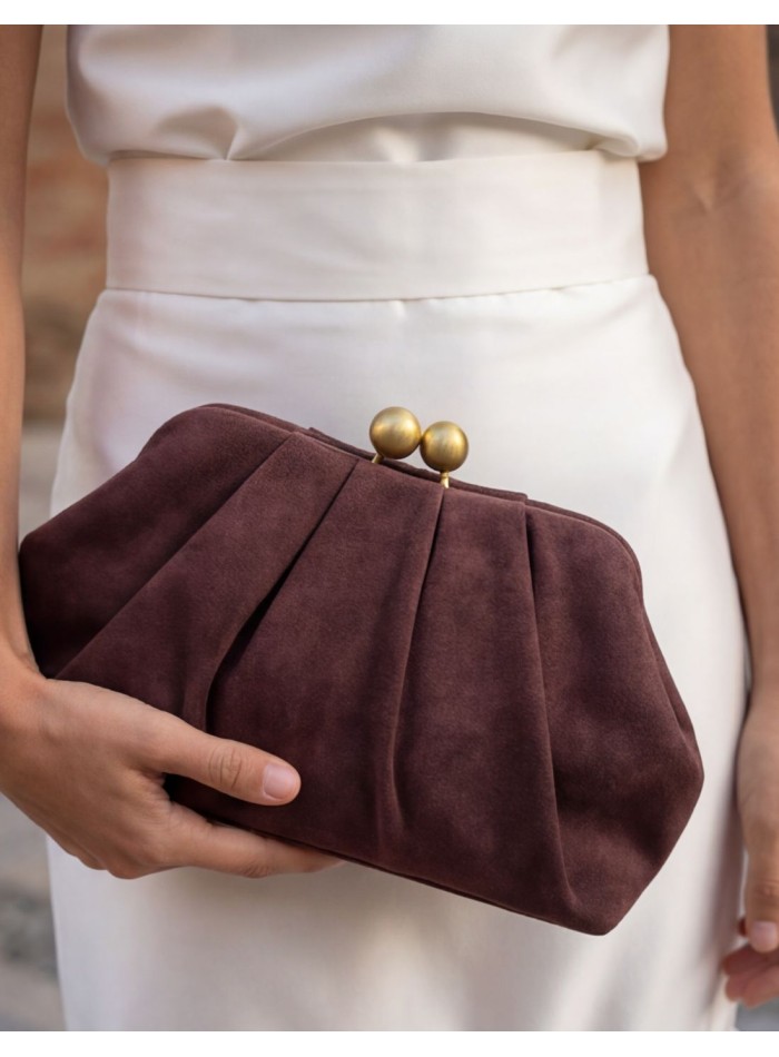 Chocolate brown suede handbag for guests