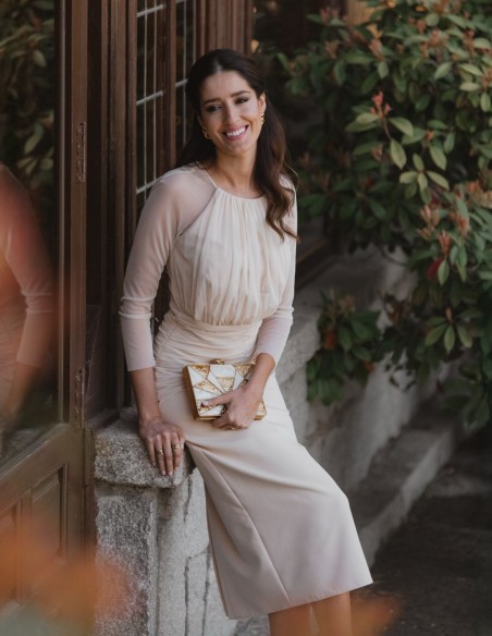 Vestido midi de escote cerrado y mangas transparentes - Invitada perfecta