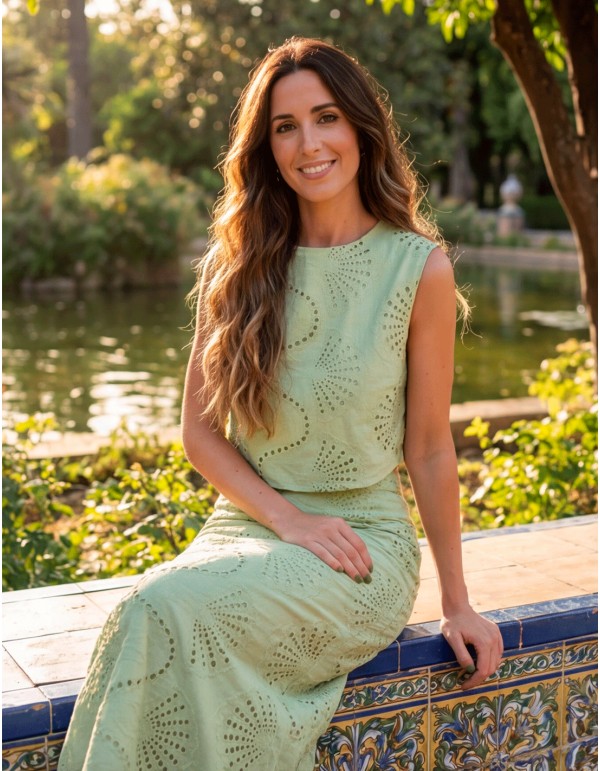 Pastel Green Midi Skirt and Structured Top 2