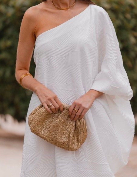 Gold raffia bag with long chain