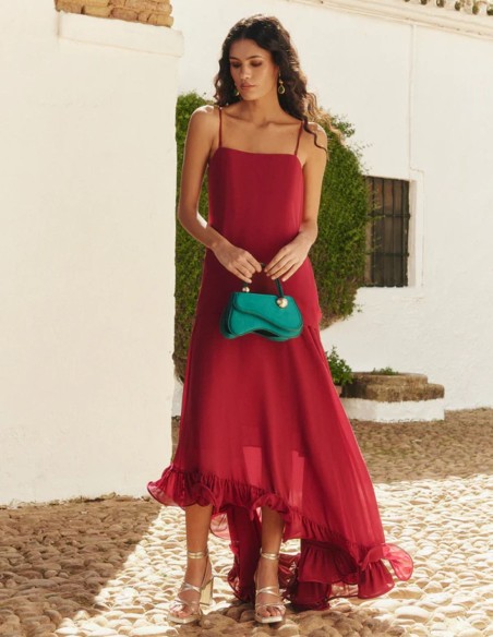 Burgundy midi dress in flowing fabric with floaty skirt