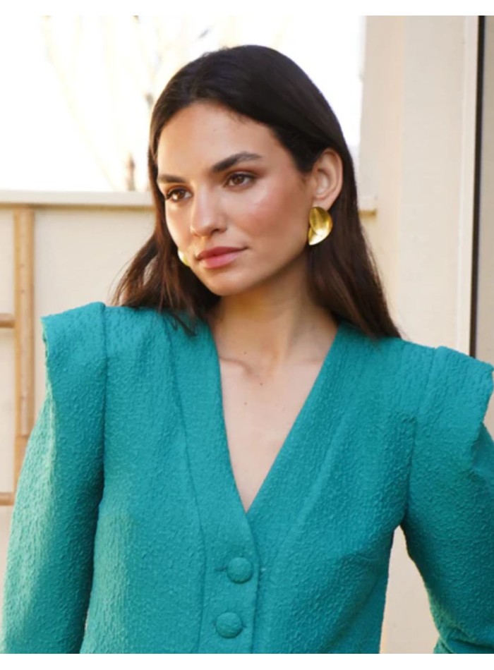 Golden earrings with double leaf design