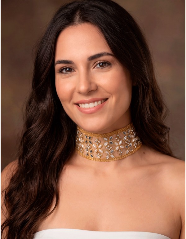 Choker dorado bordado con cristales y perlitas