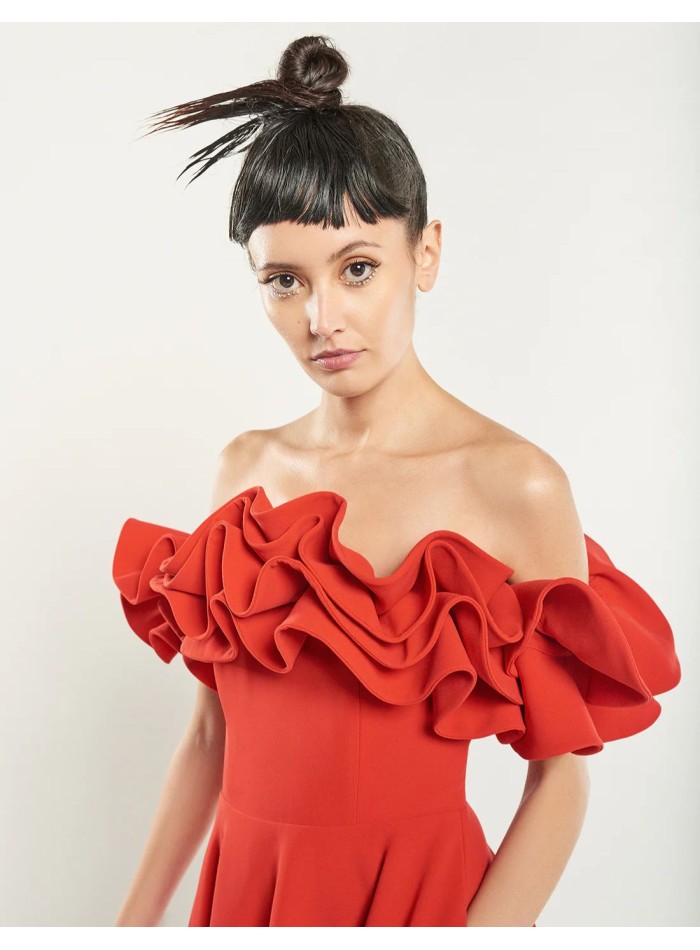 Robe midi rouge avec encolure bardot et jupe...