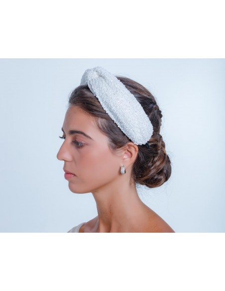 White bridal headdress with rhinestones for guests