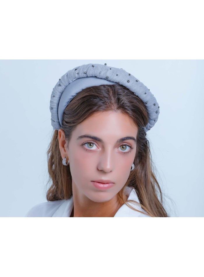 Crossed tulle headband with grey stones at INVITADISIMA