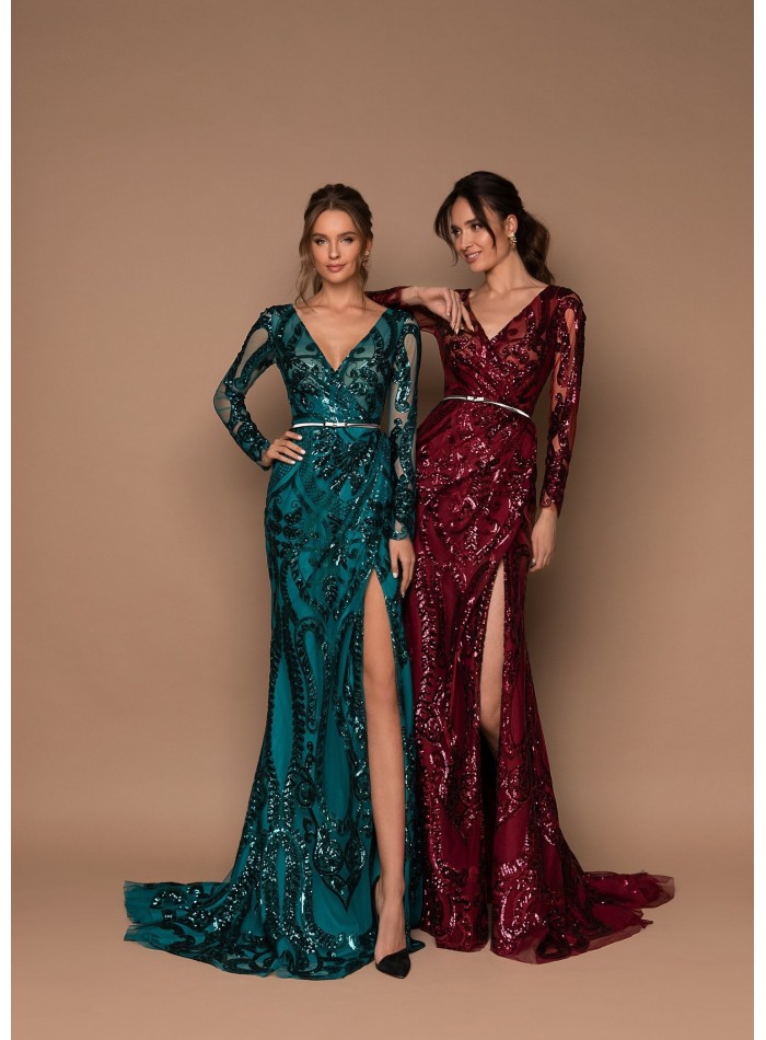 Vestido de gala largo con lentejuelas y manga larga bordada para invitadas