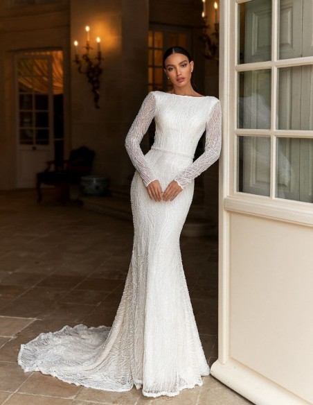 Wedding dress with long sleeves in mermaid cut with rhinestone embroidery from Pollardi