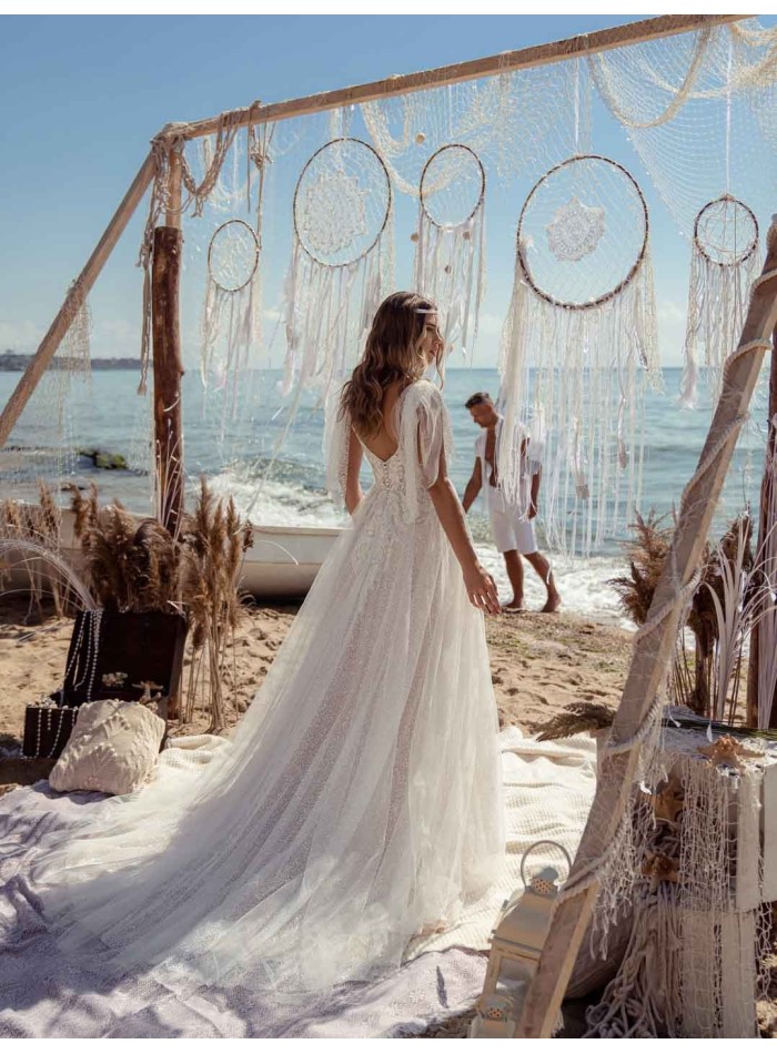 Vestido de novia de corte princesa, tejido en tul de encaje con pedrería y con espalda descubierta Jeorjett Fashion Group - 3