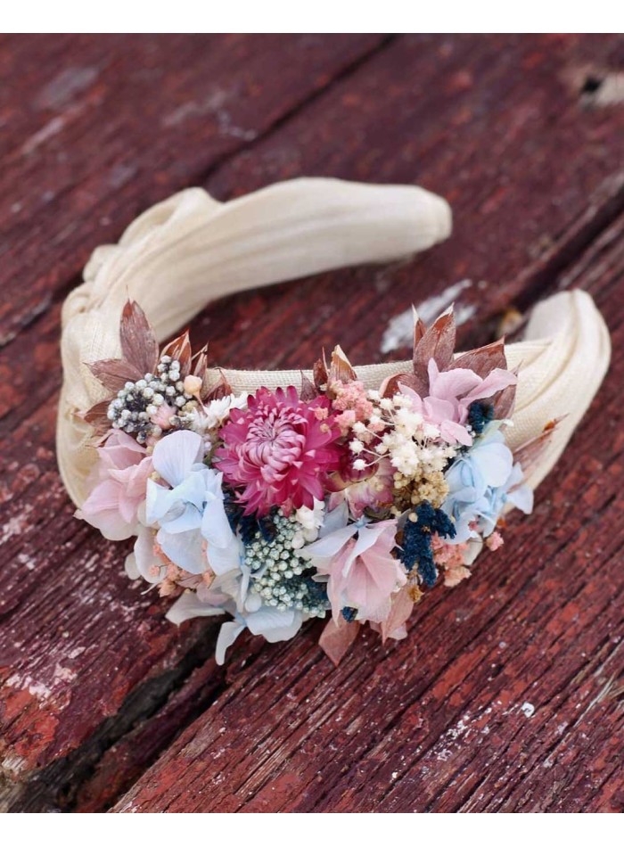 Ruffled headband with nude color sinamay fabric with preserved flowers by Cala By Lilian