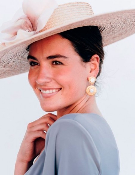 Pendientes metalizados con perla circular para invitada