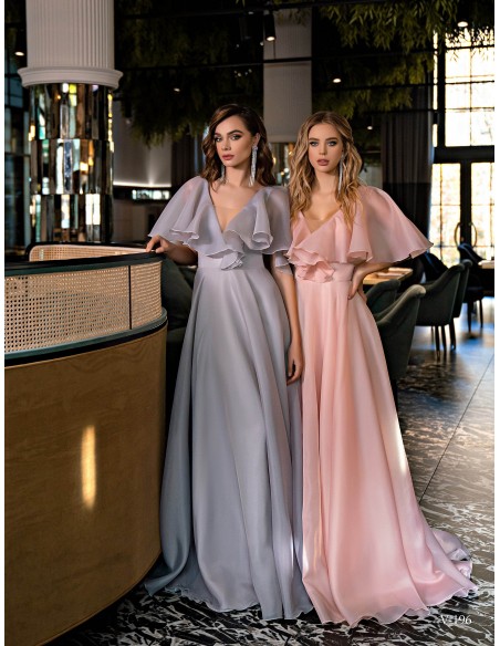 Vestido largo de fiesta con escote capeado y espalda descubierta EMABRIDE - 4 