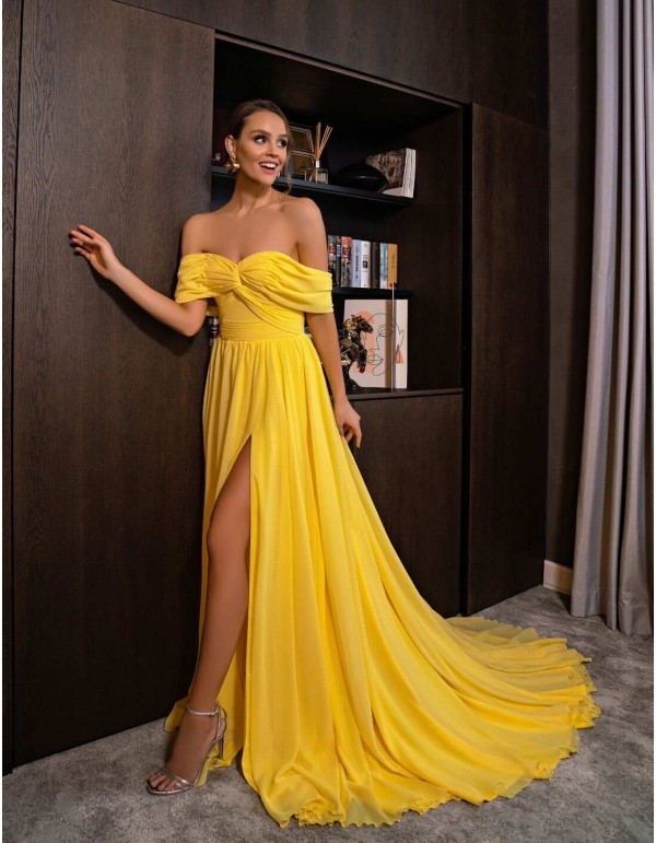 Vestido largo con escote barco y manga caída