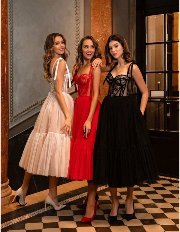 Vestido midi con falda de tul y corpiño con escote corazón Silviamo - 4 