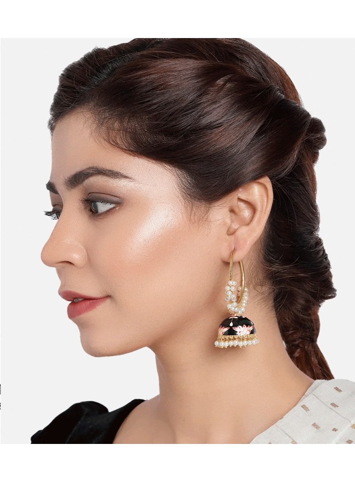 Aros de fiesta con perlas y Chandbali negro