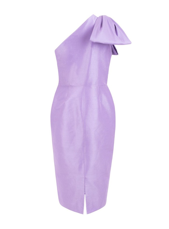 Robe asymétrique décolletée avec laçage