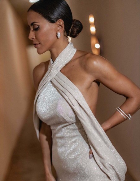 Robe longue de fête avec coupe sirène et encolure dos nu