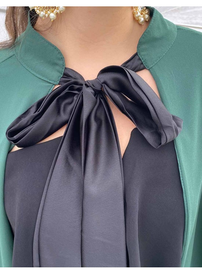 Reversible satin/gauze cape for wedding guests