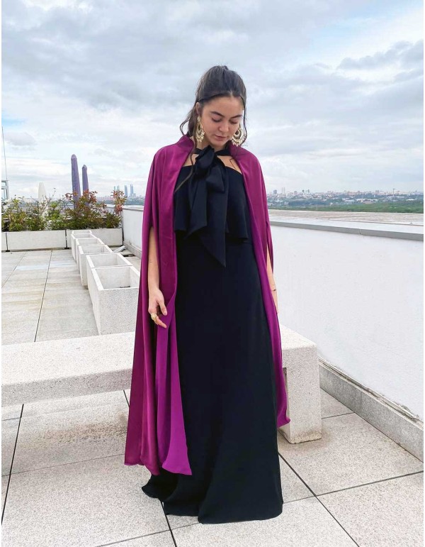 Reversible satin/gauze cape for wedding guests