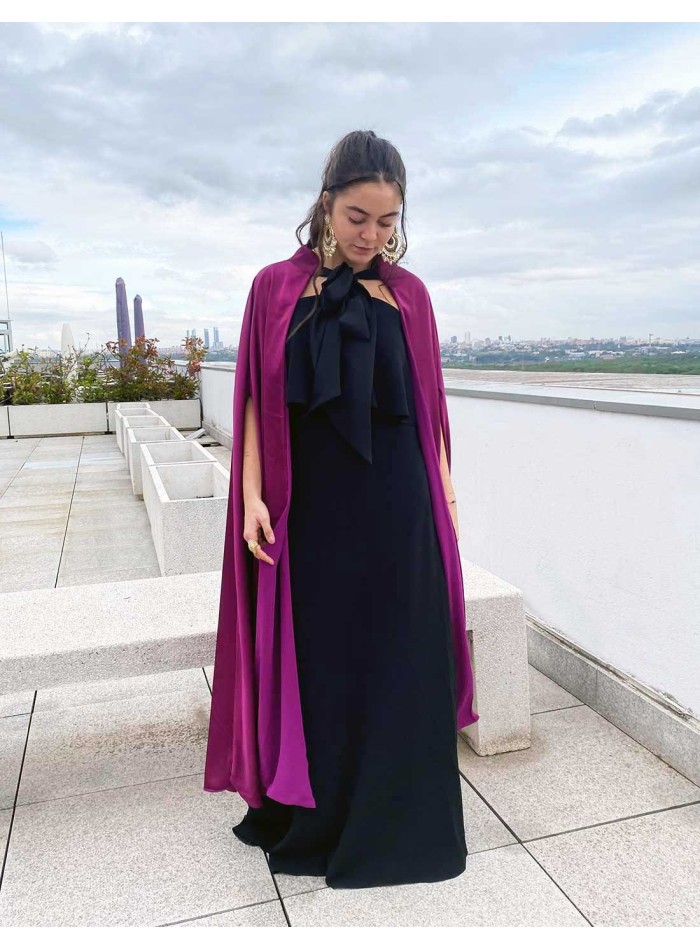 Reversible satin/gauze cape for wedding guests