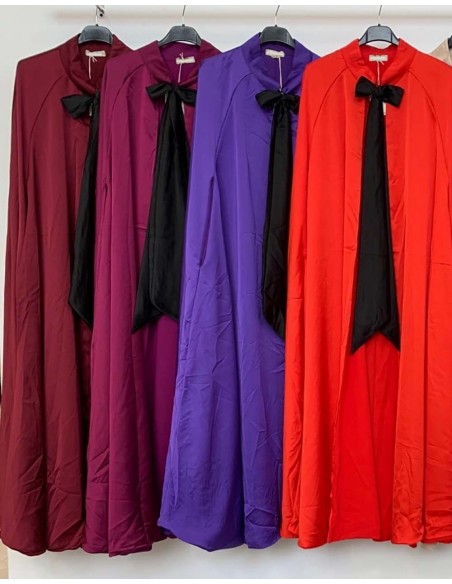 Reversible satin/gauze cape for wedding guests