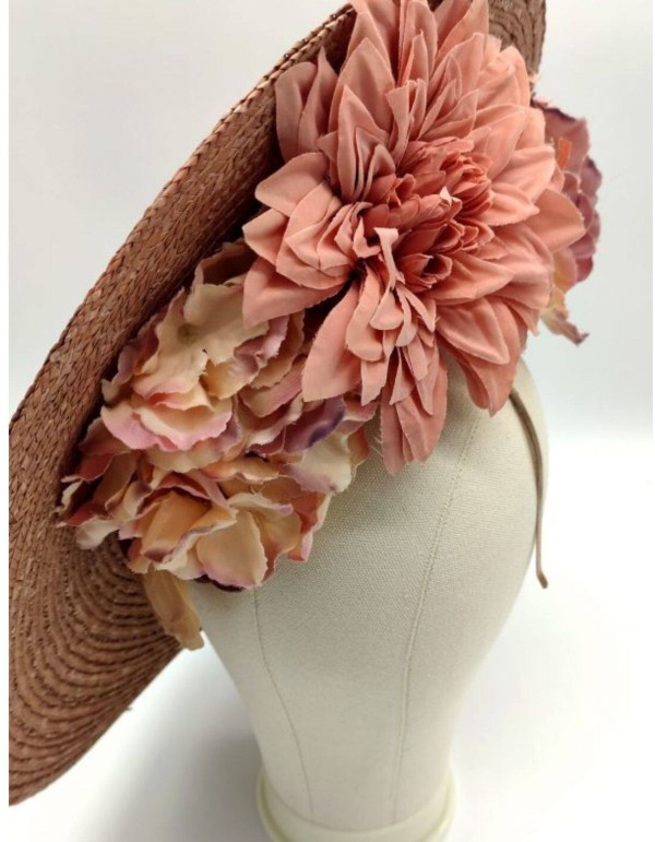 Tocado con flores de hortensias para bodas 2